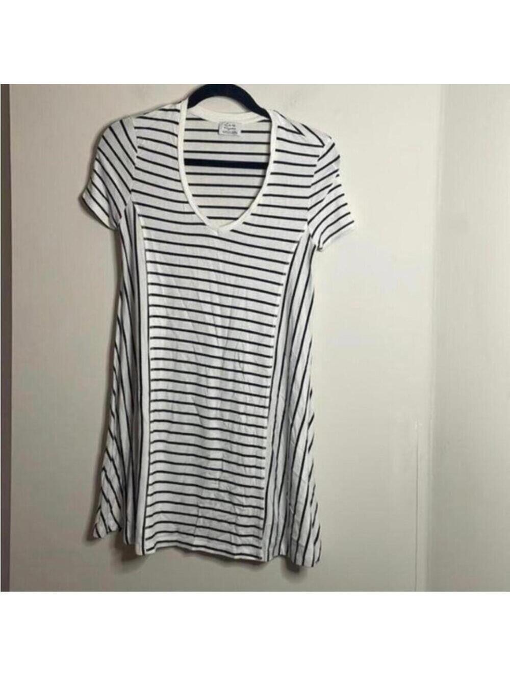 Zara Trafaluc black and white striped stretch shift dress casual minimal